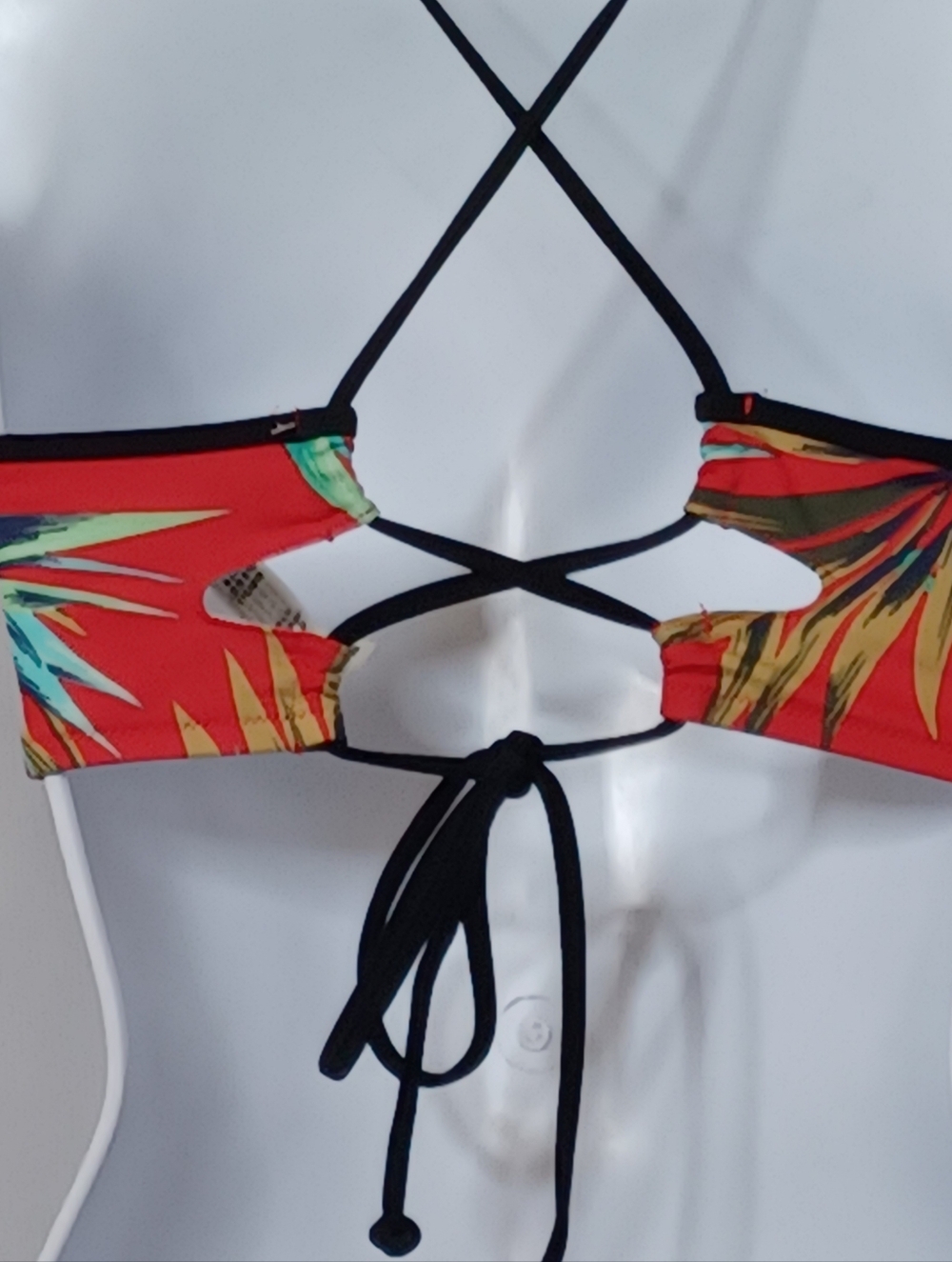 PINK Victoria's Secret Red Tropical Print Underwire Bikini Top. Size M - Picture 4 of 7